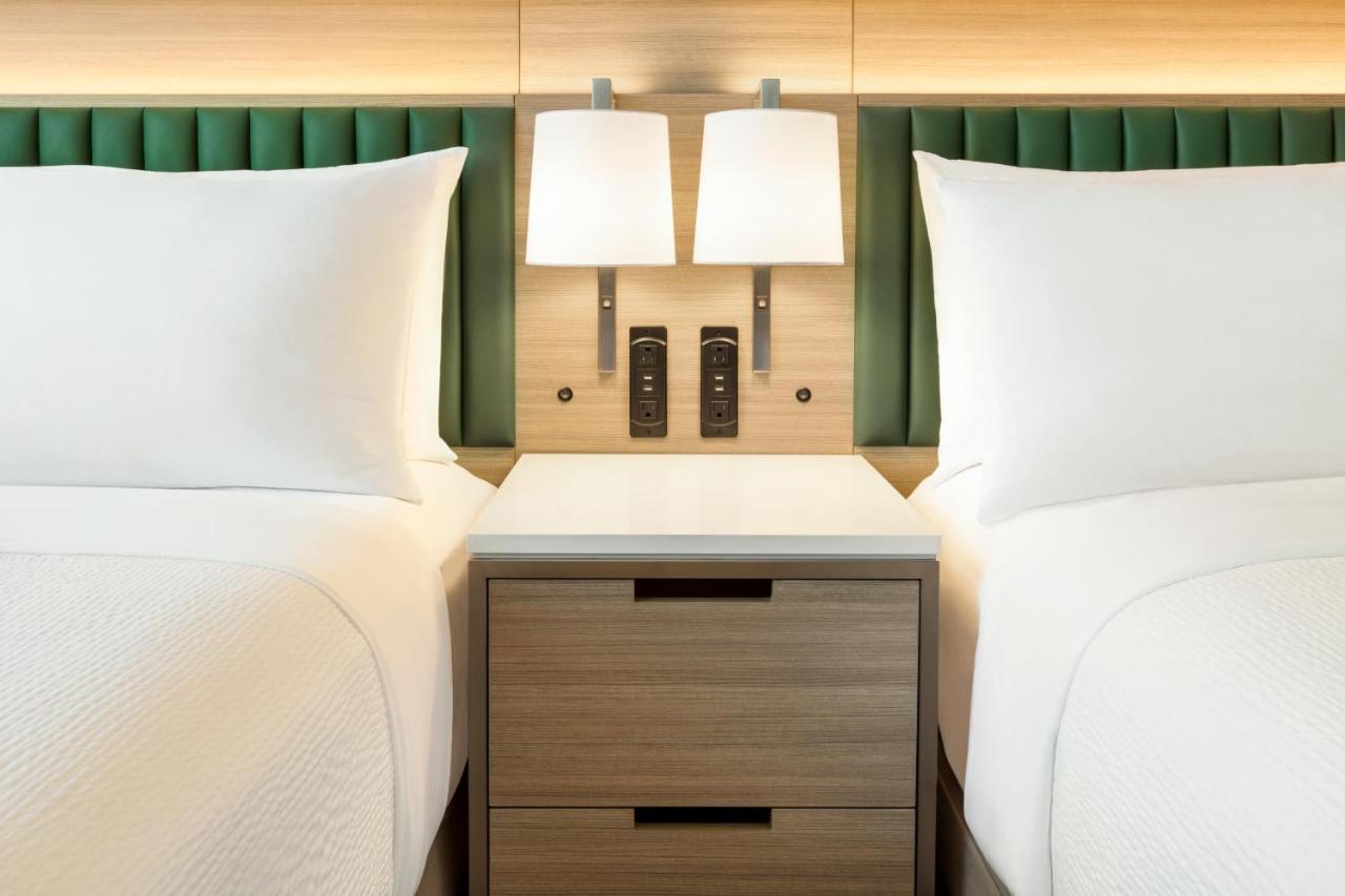 Lic - Laguardia West, An Ihg Nova York